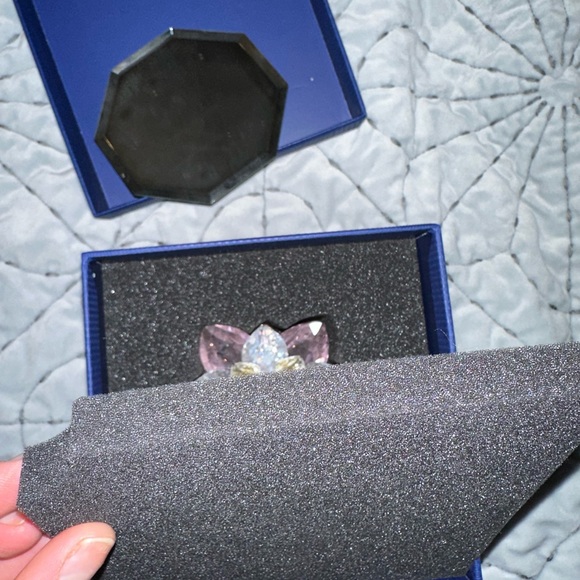 Swarovski Water Lily Rosaline Flower - Picture 9 of 11